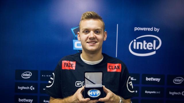 牛牛里稳比猛重要（牛牛中稳重胜于猛进）